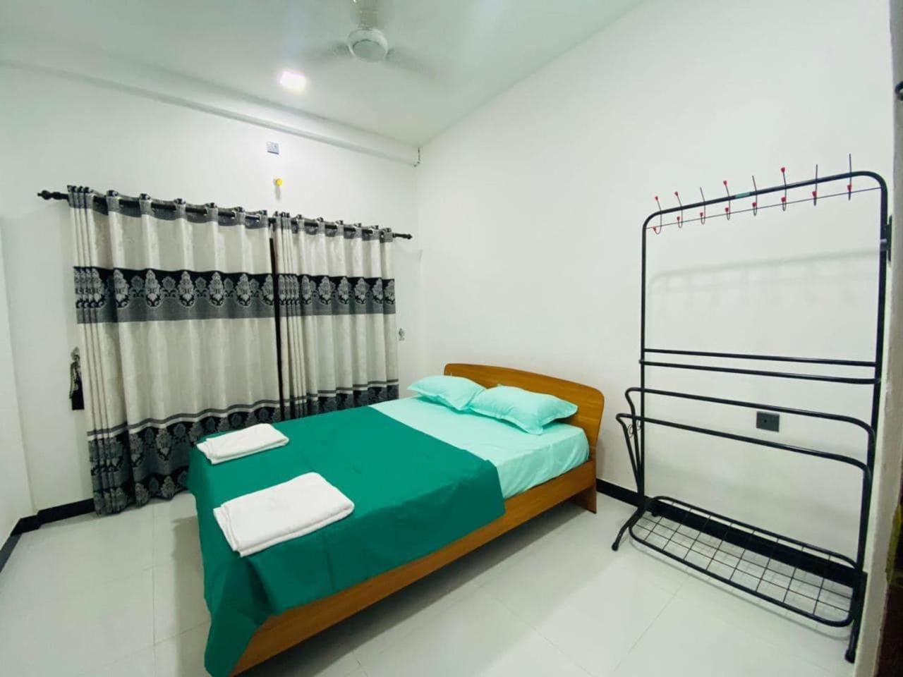 Lalitha Holiday Inn Jaffna Exteriör bild