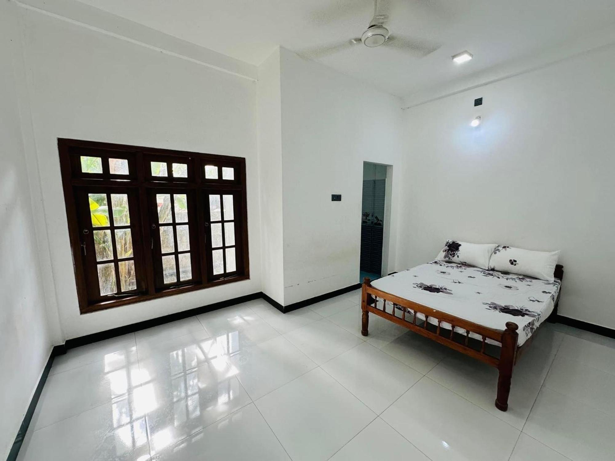 Lalitha Holiday Inn Jaffna Exteriör bild